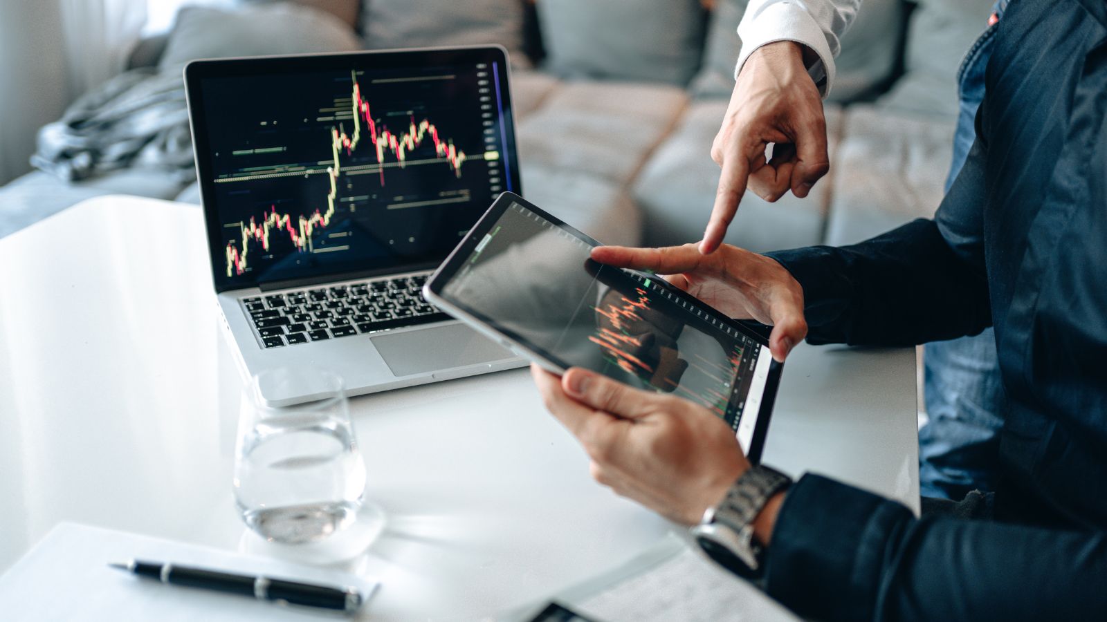 Etherions .com: Exploring the Digital Frontier of Innovation and Crypto